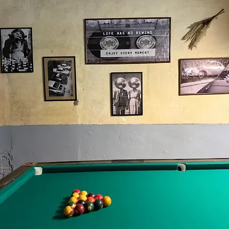 Historic With Pool And Gardens فندق مبيت وإفطار