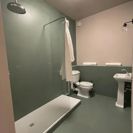 B&B Historic With Pool And Gardens